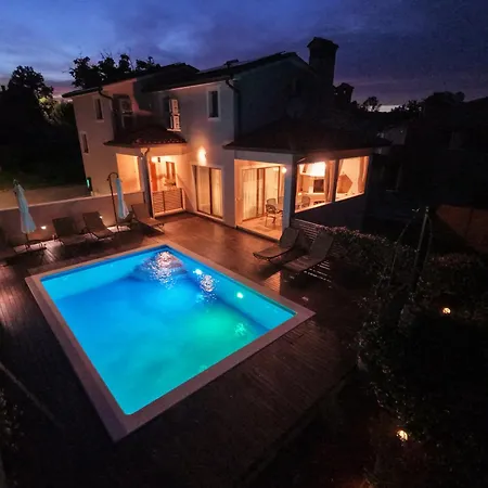Villa Kate With Private Pool *